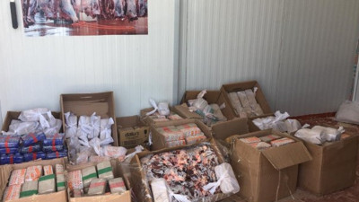 Et fabrikasındaki eroini polis köpeği buldu