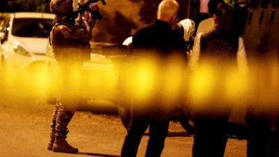 Özel Harekat polisinden 4 saatlik operasyon