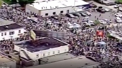 Irkçı polis şüpheli siyahiyi boğarak öldürmüştü, Amerika’da halk ayaklandı