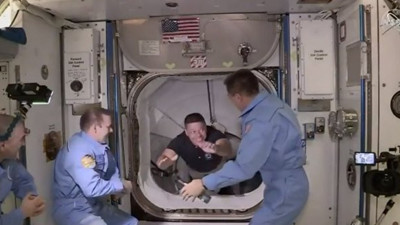 NASA, sözleşmeyi imzaladı! Aynı anda 4 astronot kalacak