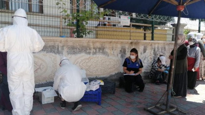 Pazarcı kadınlara korona testi