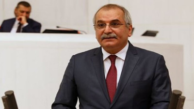 İYİ Partili Ahmet Çelik'ten soru önergesi: Kaç er ve erbaşta korona çıktı, koronadan hayatını kaybeden var mı?