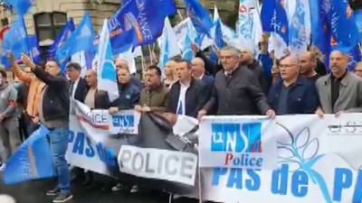 Bakan ‘Nefessiz bırakmayın’ dedi: Polisler eylem yaptı