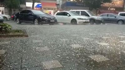 Bursa'da sağanak ve dolu yağışı etkili oldu