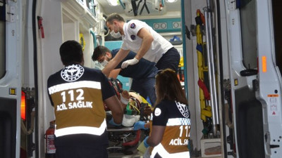 Ayının pençe darbelerinden böyle kurtuldu