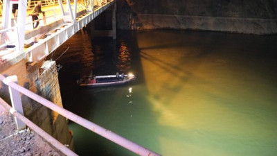 Fırat Nehri minibüsü yuttu: 5 ölü