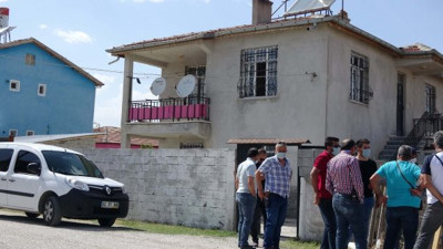 Kendisini eve almayan halasını kurşunladı