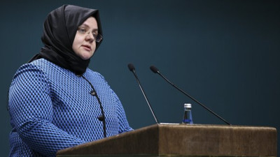 Bakan duyurdu 1000 TL sosyal yardım kalıcı hale geliyor, Ferrarisi, 6 evi olan da başvurmuştu