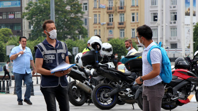 İstiklal Caddesi'nde maske sorumsuzluğu