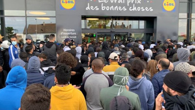 Tüketim çılgınlığına gazlı müdahale