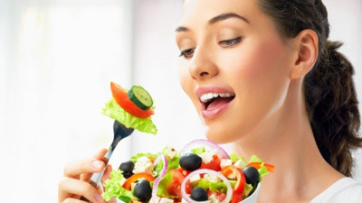 Kilo vermek isteyenler dikkat! Yazın en sık yapılan 5 beslenme hatası