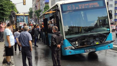 İstanbul'da yol çöktü