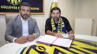 İbrahim Üzülmez, imzayı attı!