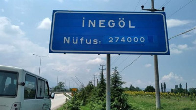 Müge Anlı korkusu başkanı harekete geçirdi: İnegöl’de nüfus tabelaları alelacele düzeltildi