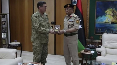 Deniz Kuvvetleri Komutanı Özbal Libya'da