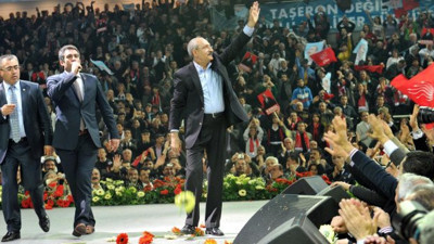 CHP'li kaynaklardan kurultay açıklaması: Erteleme talebi mahkemeden mi döndü?