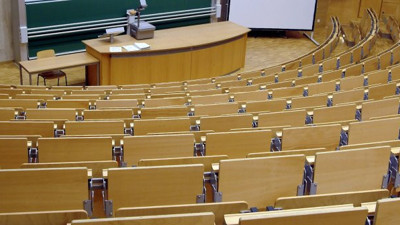 Kapatılan İstanbul şehir üniversitesi öğrencileri Marmara Üniversitesine aktarılmıştı, karar sonrası sosyal medya ayağa kalktı