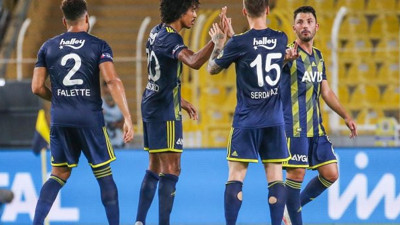 Kadıköy'de Ferdi'nin gecesi: Fenerbahçe: 2- Göztepe: 1