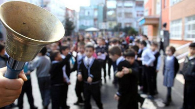 Korona virüs Bilim Kurulu üyesi, okullardaki tehlikeyi açıkladı