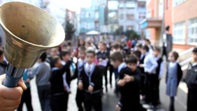 Belediye başkanı açıkladı: Böyle devam ederse okullara açılmayabilir