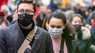 Siyah maskeye ilk yasak