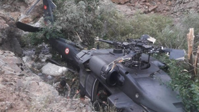 Kahraman pilot! Mehmetçiklerin burnu bile kanamadı! Helal olsun sana helikopteri buraya indirdi