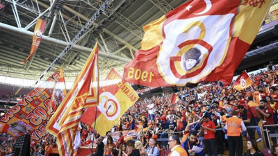 2+1 yıllık imza atacak! Milli Yıldız 10 yıl sonra yuvasında