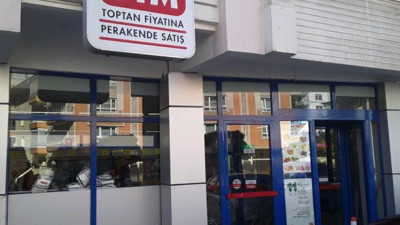 BİM'in gökkuşağı ledli aydınlatmayı satıştan kaldırdığı iddia edildi