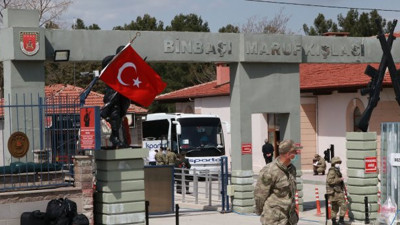 Burdur'da askerlerin virüs testi pozitif çıktı... Yüzlerce asker karantinaya alındı... Şimdi ne olacak?