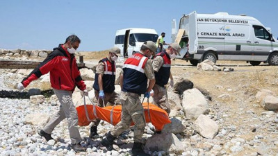 Van Gölü'nde teknenin batması sonucu ölü sayısı 37 oldu