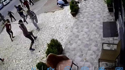 Kadıköy'de dehşet dakikaları kamerada