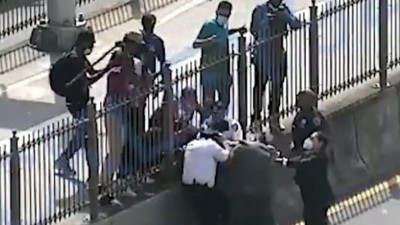 ABD'de polise sopalı saldırı