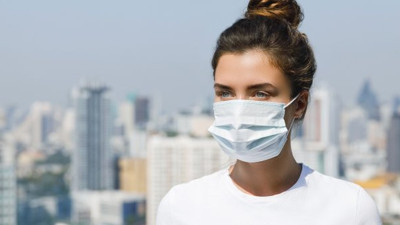 Uzmanlardan en kritik maske ayrıntısı… Maske terletiyor diye bunları yapmayın! Maske kullananlar dikkat