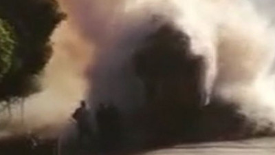 TIR'ı elektrik telleri böyle yaktı