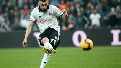 West Ham United, Soucek'i renklerine bağladı