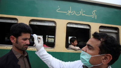 Pakistan’da Kovid-19 vakası sayısı 270 bini aştı