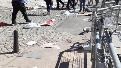 Ayasofya'yı çöp dağlarıyla bıraktılar!