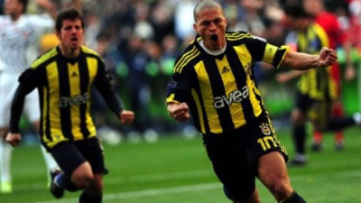 Alex de Souza'dan son maçına hazırlanan Emre Belözoğlu için paylaşım