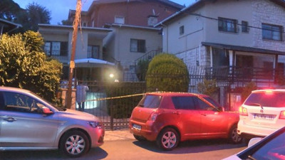 Eşini ısıran köpeği silahla öldürdü