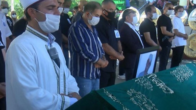 Ünlü cerrah son yolculuğuna uğurlandı