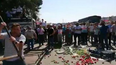 Belediye kararına büyük tepki: Kasalar havalarda uçuştu hıyarlar yerlere savruldu