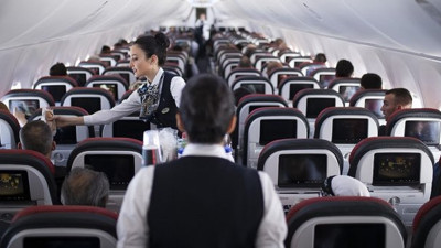 Uçak bilet fiyatları için 'tavan olacak' dediler, faturayı yine vatandaşa kestiler!