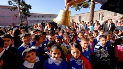 Prof. Dr. Mustafa Çetiner uyardı: Şu anki seyirde okullar açılamaz