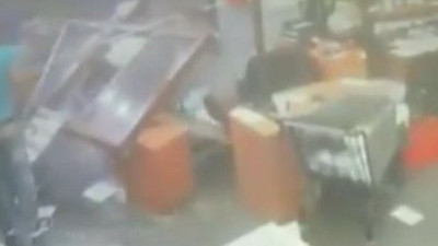 Bu da patlamanın vakum etkisi