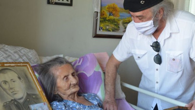 Önce tokatladı sonra bardakla ağzına vurdu! İstiklâl Gazisinin eşine akılalmaz işkence