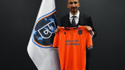 Mehmet Topal, 1 yıl daha Başakşehir'de