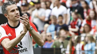 Robin van Persie Feyenoord'da yardımcı antrenör oldu