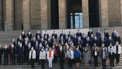 Kılıçdaroğlu ve CHP PM üyelerinden Anıtkabir'e ziyaret