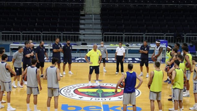 Fenerbahçe Beko, başantrenör Kokoskov yönetiminde ilk antrenmanını yaptı