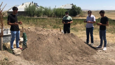 Kınaya giderken kazada ölen damat adayı toprağa verildi